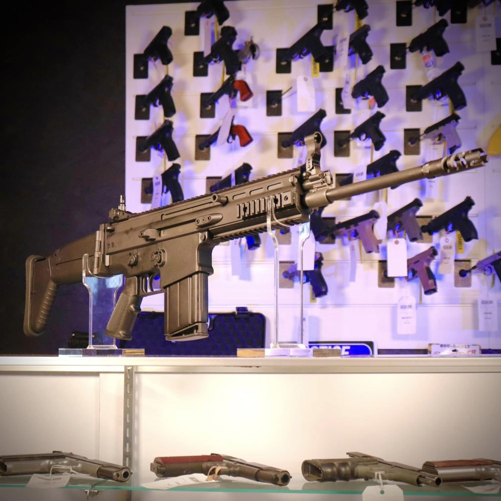 FN SCAR-H Rifle